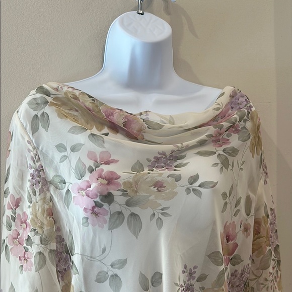 JBS Floral Sheer Women's Top- size 10 - Picture 2 of 6